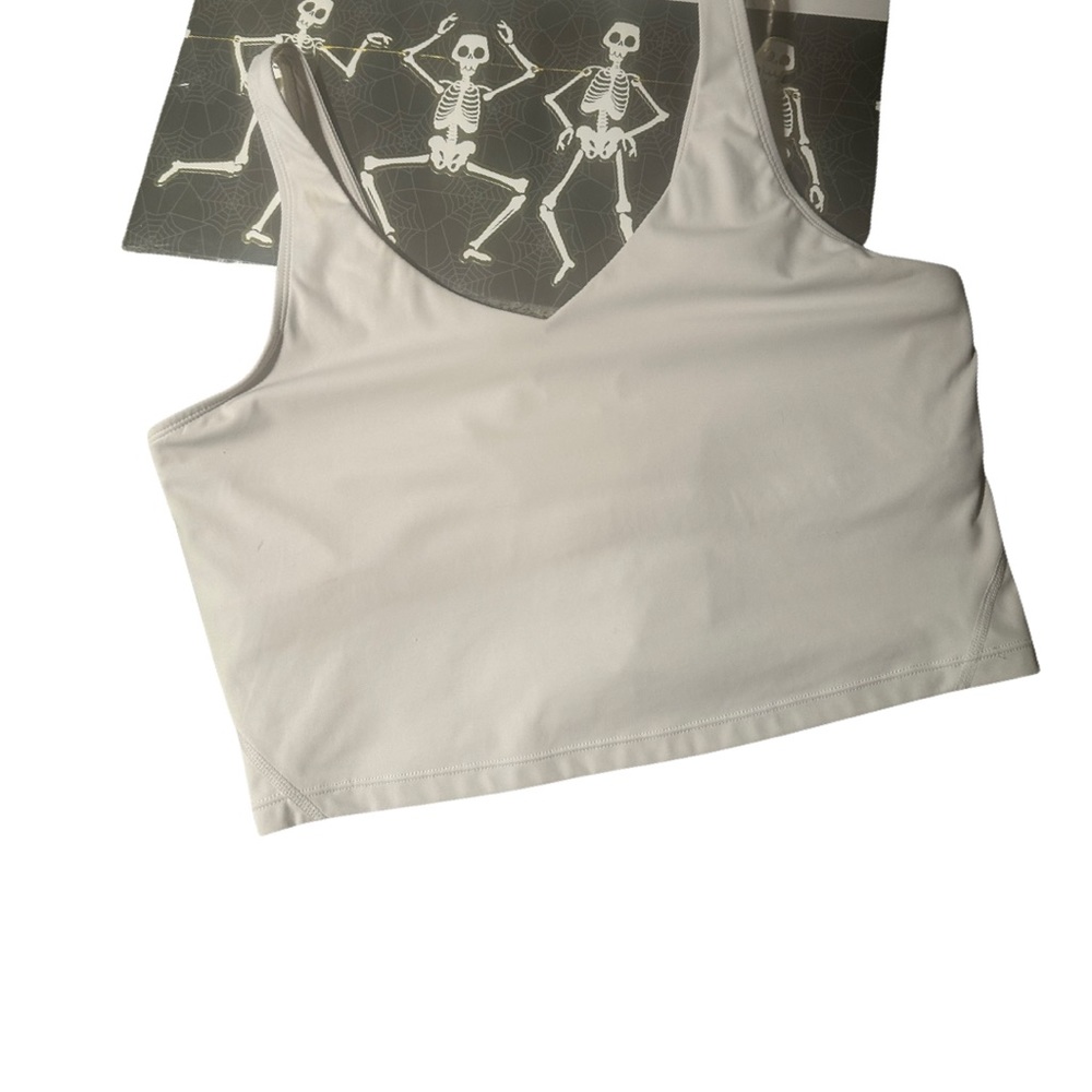 XL cream color tank with bra - thick fabrics and‎ nice to wear under shirts